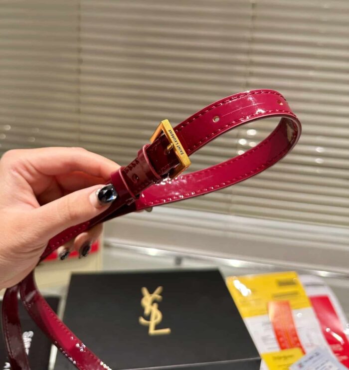 Alternative view of SAINT LAURENT SOLFERINO SMALL SATCHEL IN LACQUERED PATENT LEATHER RED 19CM