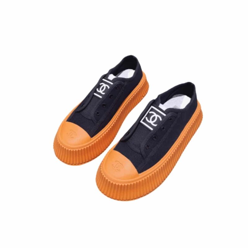 CHANEL CC CAP TOE SNEAKER BLACK AND ORANGE