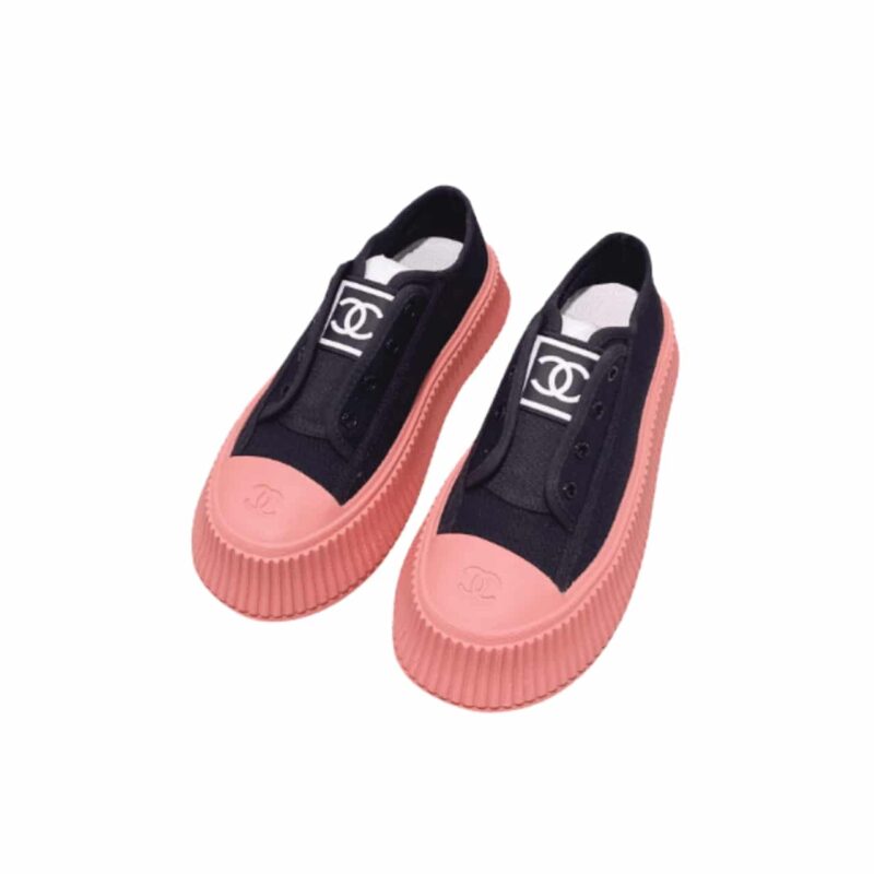 CHANEL CC CAP TOE SNEAKER BLACK AND PINK
