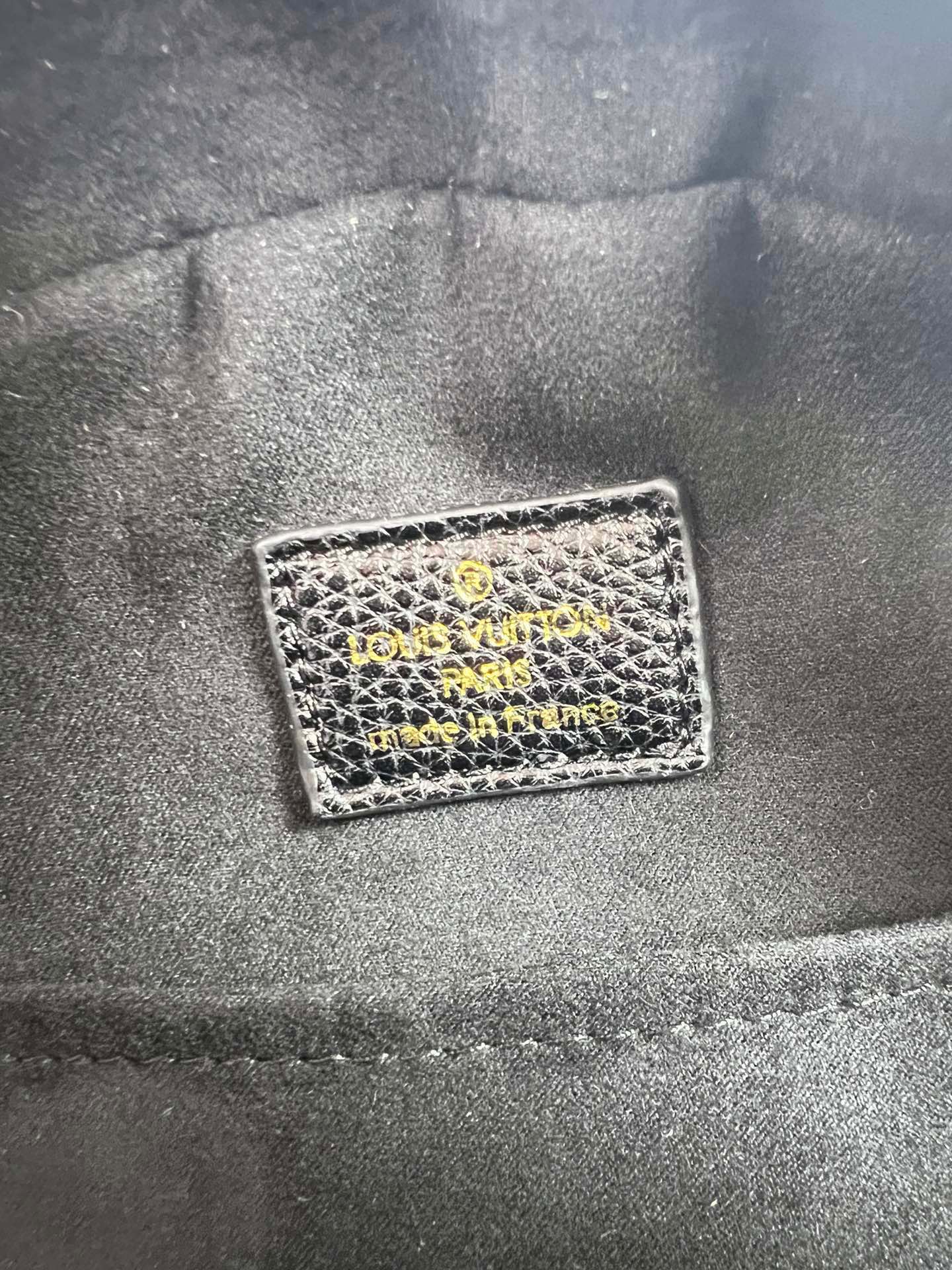 LOUIS VUITTON BOITE CHAPEAU SOUPLE MM 22CM M45649 - Image 6