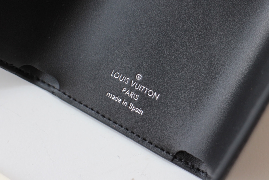 Louis Vuitton Discovery Compact Wallet M45417 - Image 5