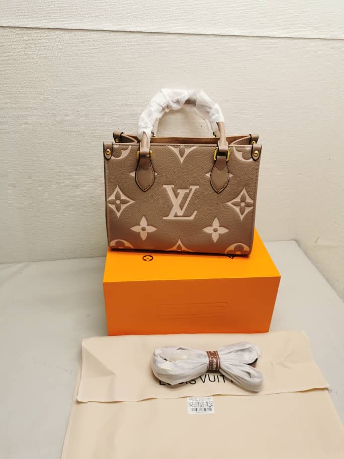 Alternative view of LOUIS VUITTON ONTHEGO PM BEIGE 25CM M45779