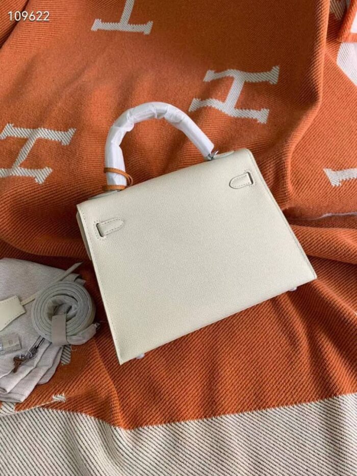 Alternative view of HERMES KELLY 28 EPSOM LIGHT BEIGE 28CM SILVER HARDWARE