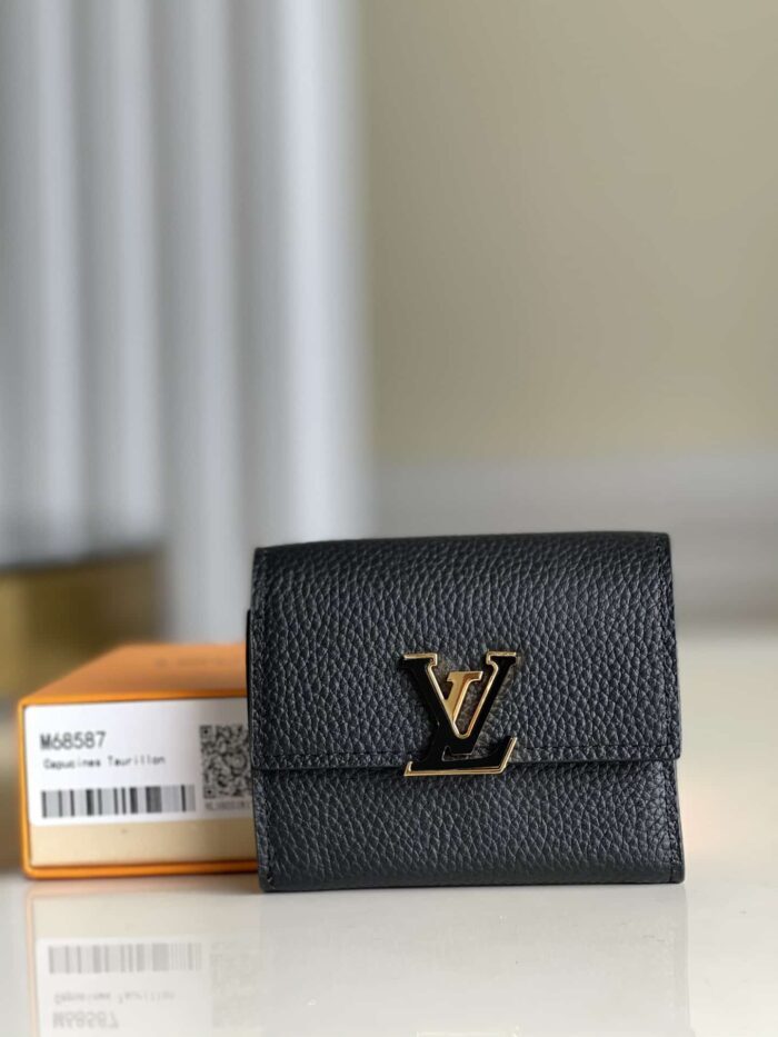 Alternative view of LOUIS VUITTON CAPUCINES XS WALLET BLACK M68587