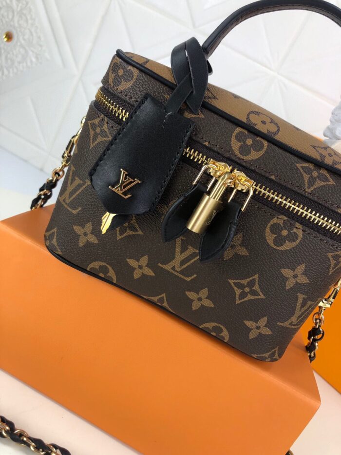 Alternative view of LOUIS VUITTON MONOGRAM VANITY PM M45165