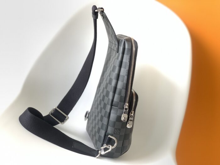 Alternative view of LOUIS VUITTON AVENUE SLINGBAG DAMIER INFINI ONYX SILVER 31CM N40097