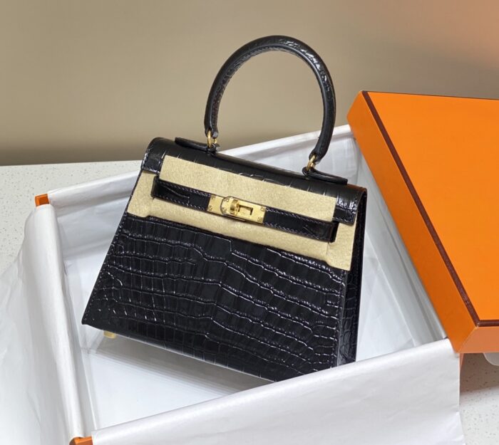 Alternative view of HERMES MINI KELLY K20 GOLD TONED HARDWARE BLACK 20CM