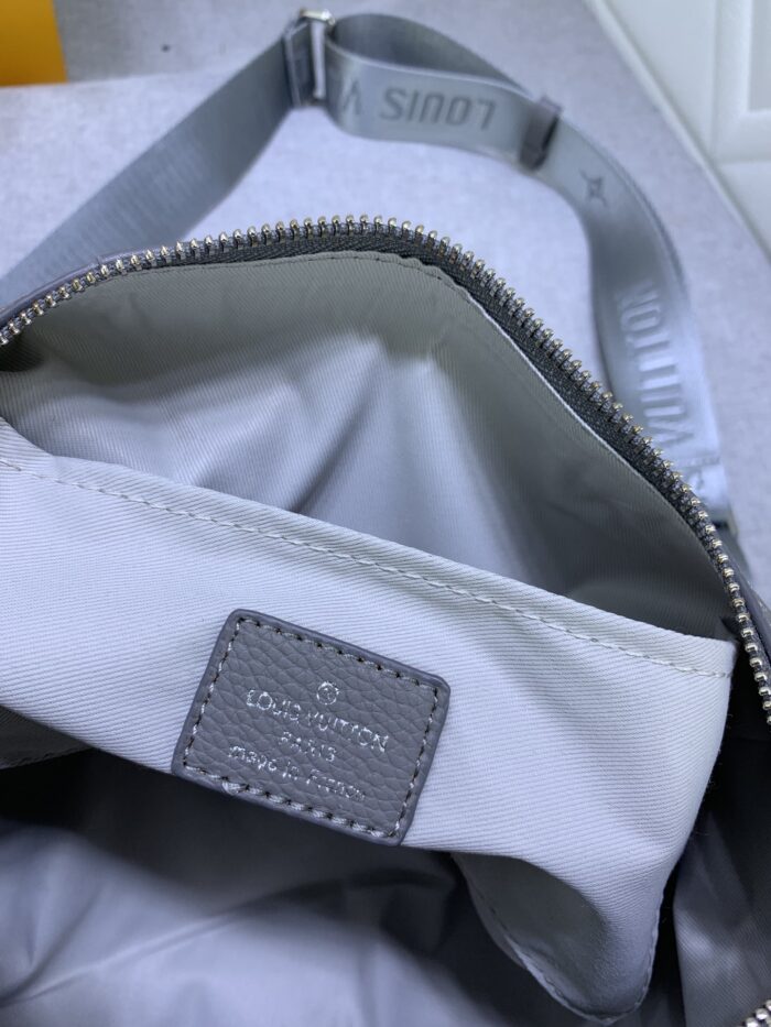Alternative view of LOUIS VUITTON CITY KEEPALL GRAY 27CM M59328