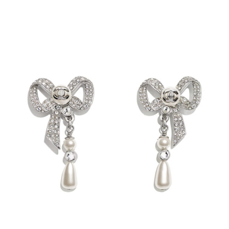 CHANEL BOW SILVER PEARL EARRINGS AB4300 B03544 N788652