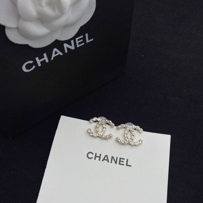 Alternative view of CHANEL CC CRYSTAL PEARL SILVER EARRINGS