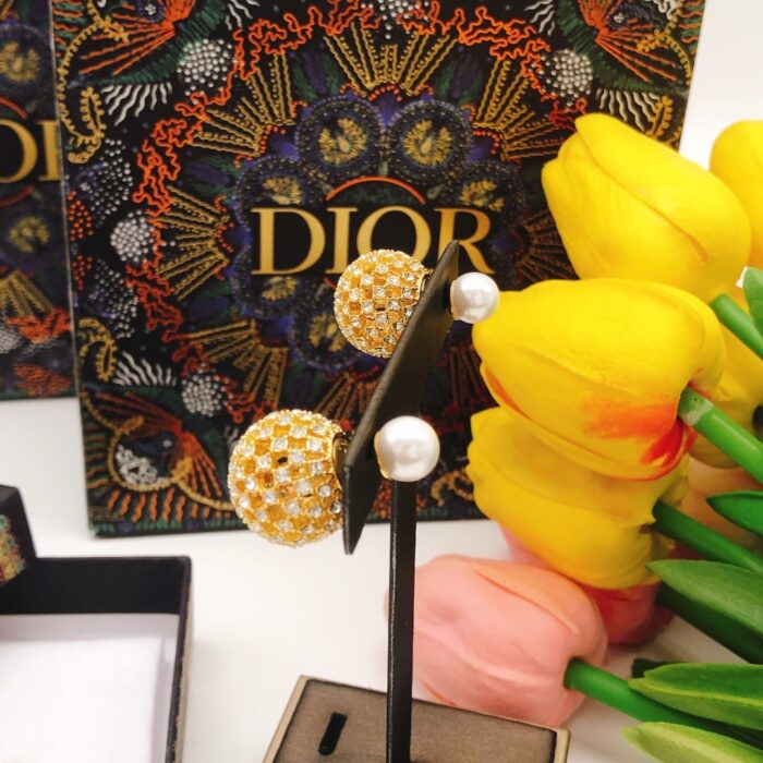 Alternative view of DIOR TRIBALES EARRINGS GOLD METAL AND WHITE RESIN PEAR E2061WOMRS_D301