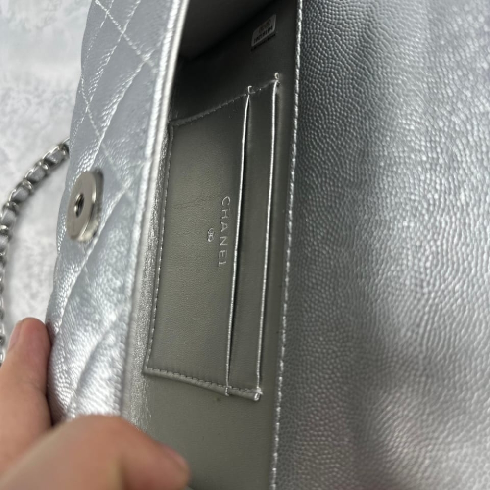 Chanel 23P Clutch With Chain Bag Grained Leather Silver 18cm - Image 10