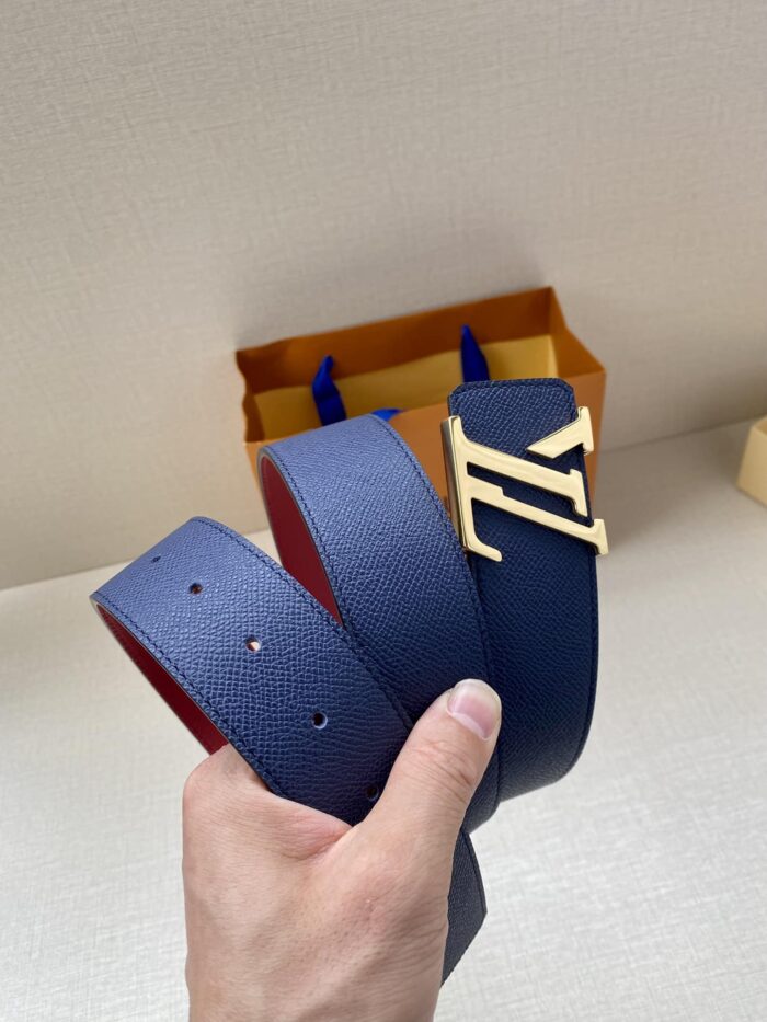 Alternative view of LOUIS VUITTON INITIALES BELT IN BLUE GOLD METAL4CM