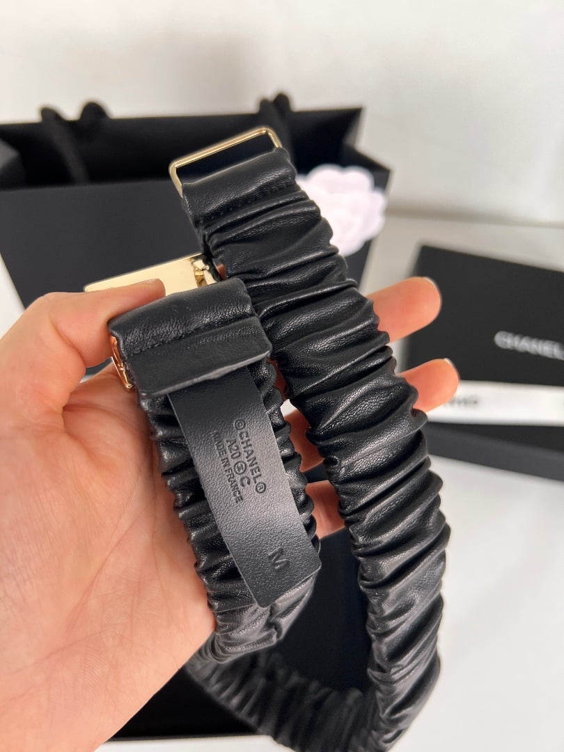 CHANEL BETL WITH GOLD CC LOGO 30MM - Image 6