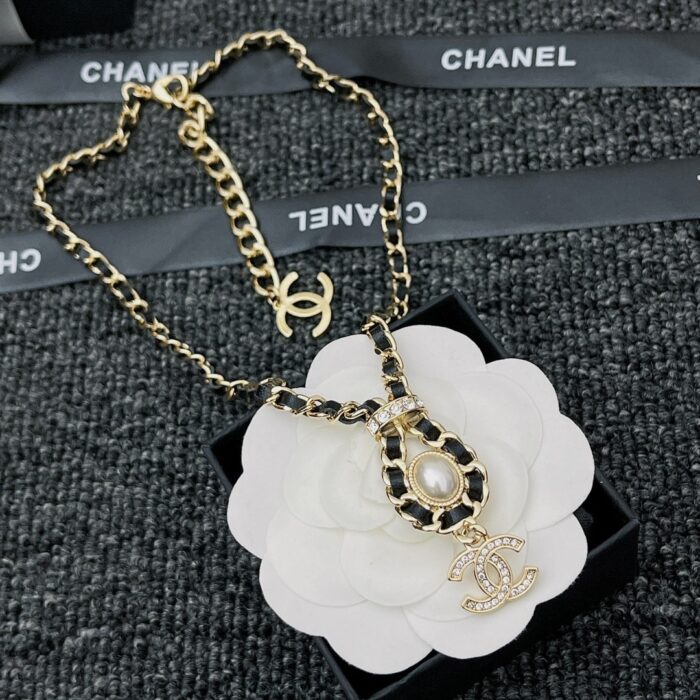 CHANEL CC NECKLACE