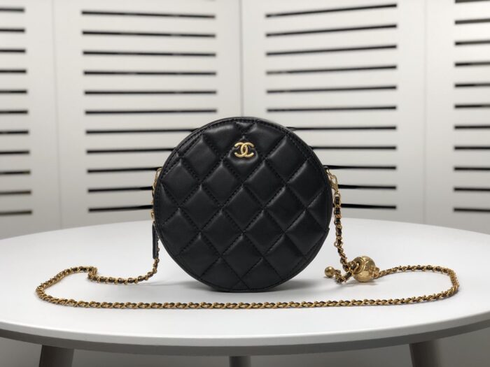 Alternative view of CHANEL CLUTCH WITH CHAIN IN BLACK 17.5CM