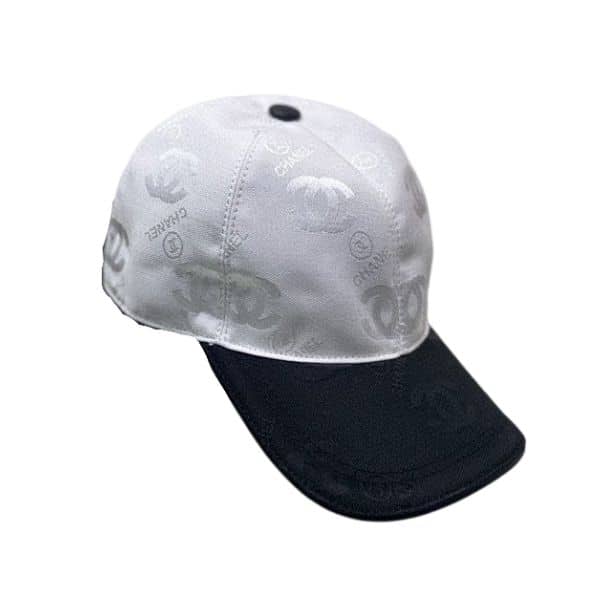CHANEL CAP WHITE BLACK