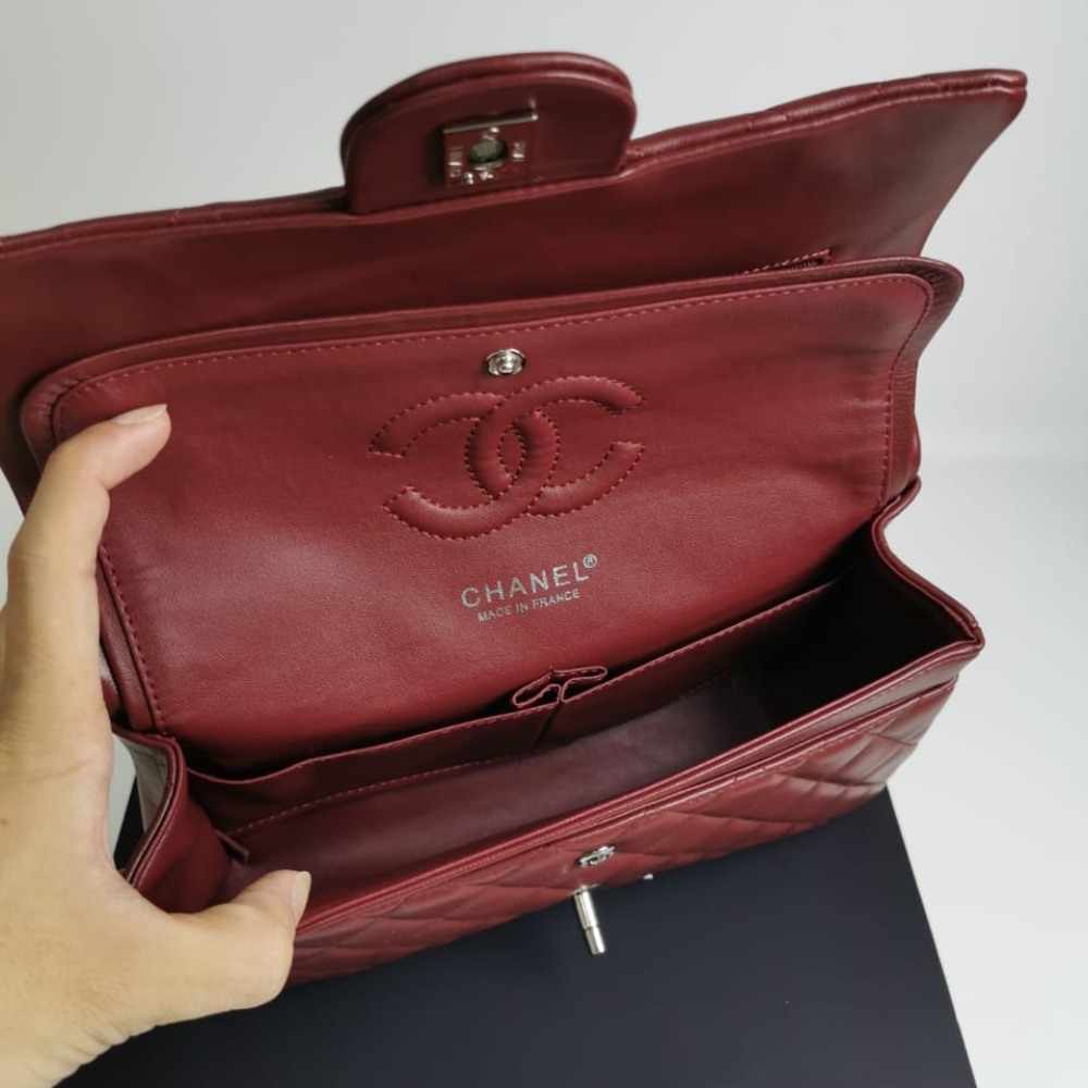 CHANEL MEDIUM CLASSIC FLAP BAG SILVER HARDWARE BURGUNDY 25CM A01113 - Image 8