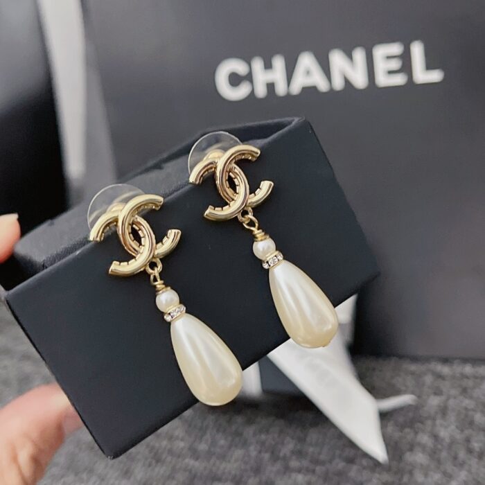 Alternative view of CHANEL CC PEARL DROP EARRINGS A98327