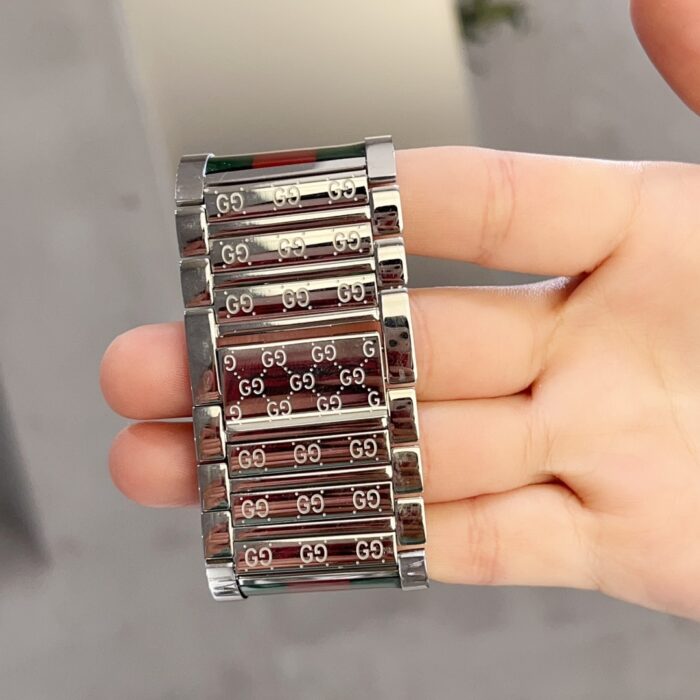 Alternative view of GUCCI 112 THE TWIRL WHITE DIAL 33MM YA112417