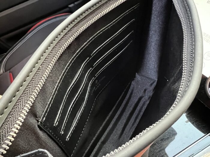 Alternative view of LOUIS VUITTON DISCOVERY POCHETTE DAMIER GRAPHITE WHITE CLUTCH 27CM N60412