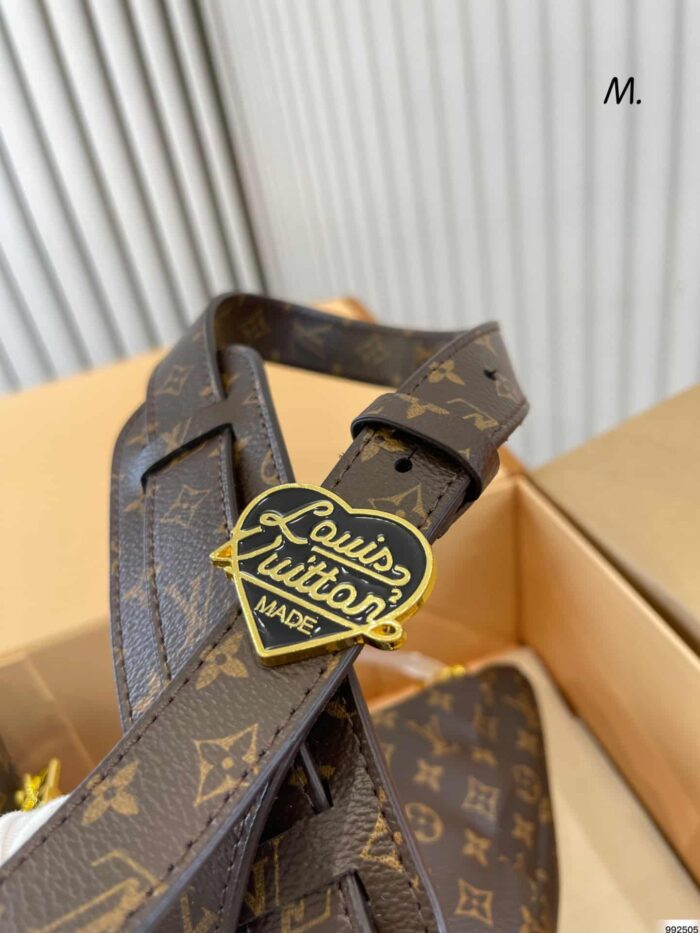 Alternative view of LOUIS VUITTON DUCK BAG BROWN 31CM M45990