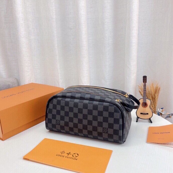 Alternative view of LOUIS VUITTON DOPP KIT TOILET POUCH DAMIER GRAPHITE 27CM N40127