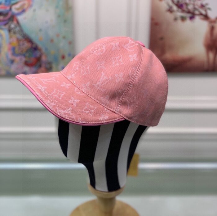 Alternative view of LOUIS VUITTON MNG ESSENTIAL CAP PINK