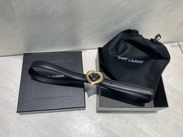 Alternative view of SAINT LAURENT HEART THIN BELT IN 640578DSF0J1000