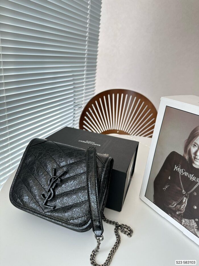 Alternative view of SAINT LAURENT NIKI VINTAGE LEATHER CHAIN WALLET BLACK 19CM 583103 0EN04 1000