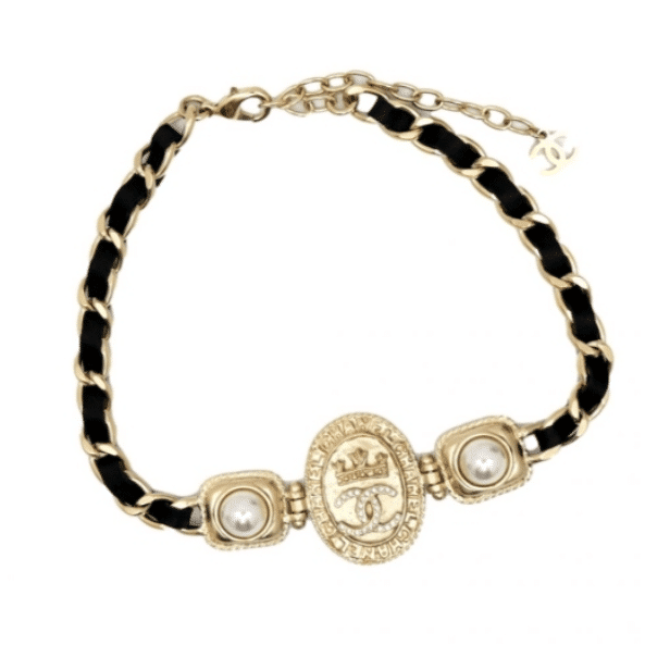 CHANEL NECKLACE