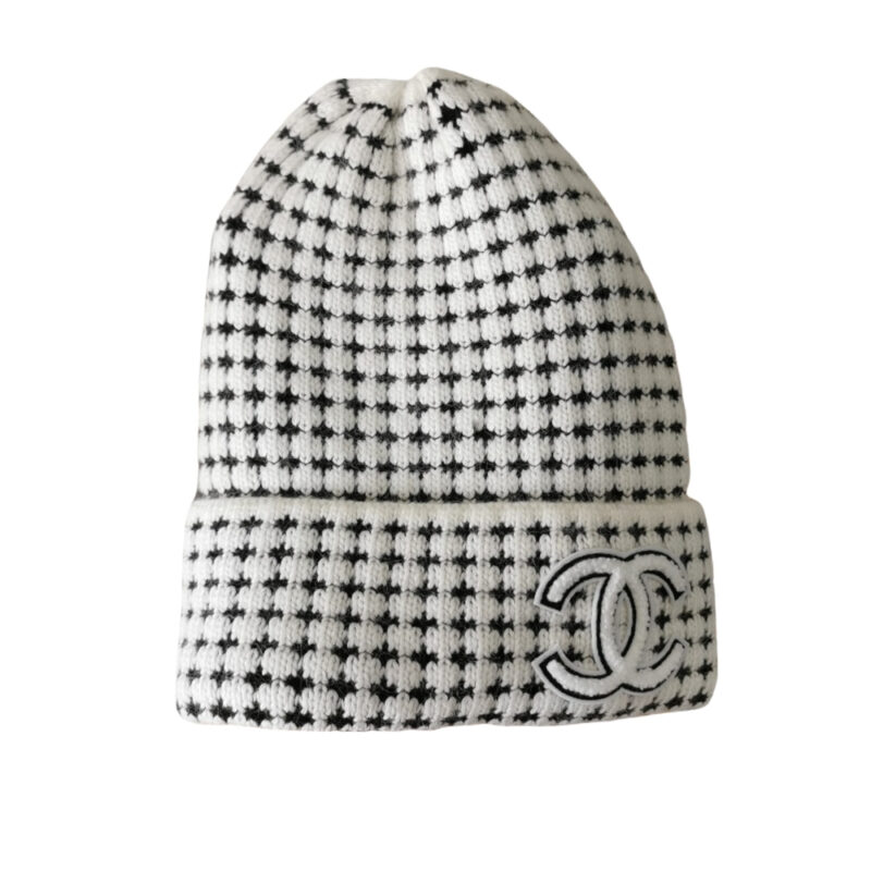 CHANEL CC WOOL BEANIE WHITE