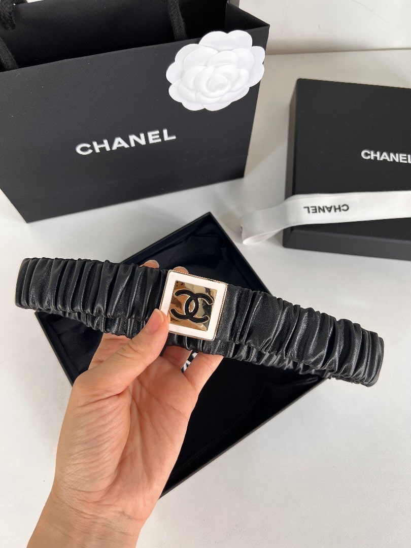 CHANEL BETL WITH GOLD CC LOGO 30MM - Image 3