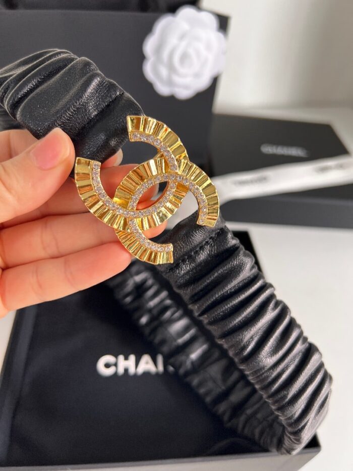 Alternative view of CHANEL WOMEN'S BELT WITH ELASTIC COWHIDE ENCRUSTED GOLD 30MM