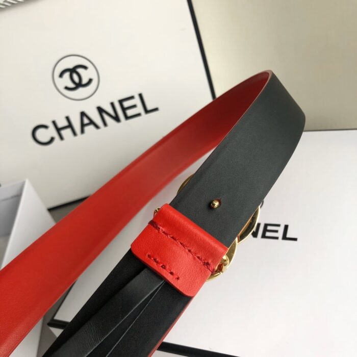 Alternative view of CHANEL LEATHER BELT WITH CC PEARL AND GOLD TONE METAL RED 3CM
