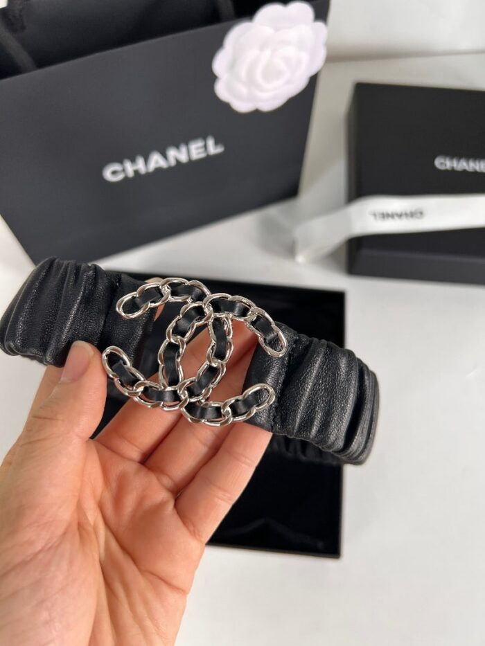 Alternative view of CHANEL CC ELASTIC BELT LEATHER WITH SILVER METAL 30MM