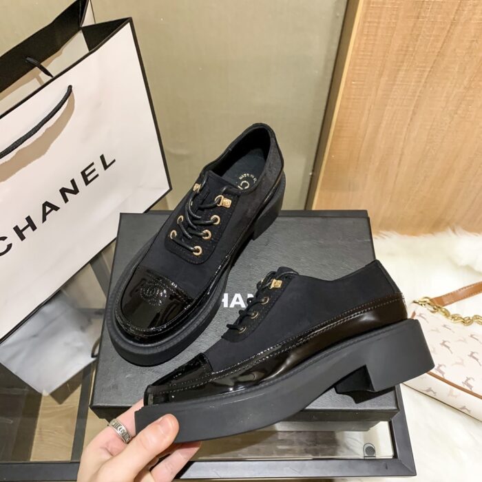 Alternative view of CHANEL SINGLE ROUND CC TOE THICK BOTTOM HEEL LOAFERS BLACK