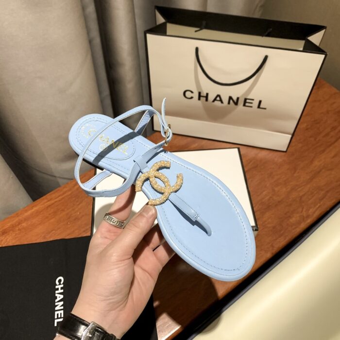 Alternative view of CHANEL GOLD PEARL CC LOGO THONG SANDALS LIGHT BLUE