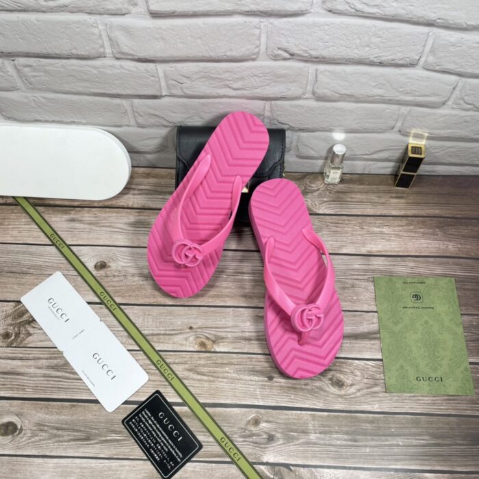 Alternative view of GUCCI WOMEN’S CHEVRON THONG SANDAL PINK ‎655463 J8710 5609