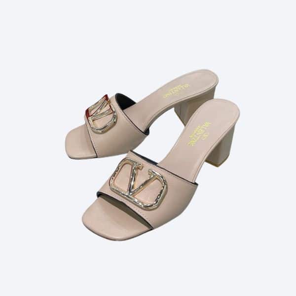 VALENTINO VLOGO SIGNATURE SQUARE TOE MIDDLE HEEL SLIVER AND POUDRE SLIDE SANDAL