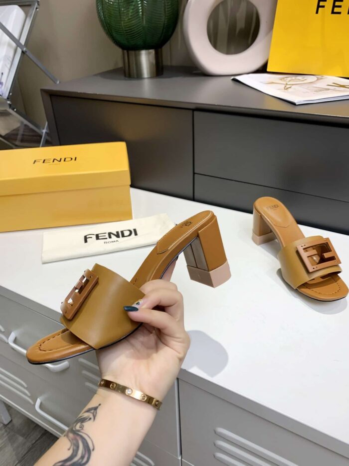 Alternative view of FENDI SIGNATURE LEATHER HIGH HEEL BEIGE