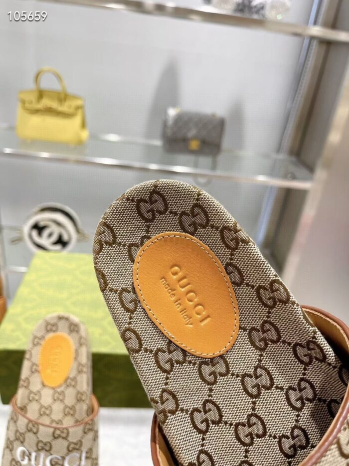 Alternative view of GUCCI WOMEN'S GG CANVAS SLIDE SANDAL BEIGE EBONY