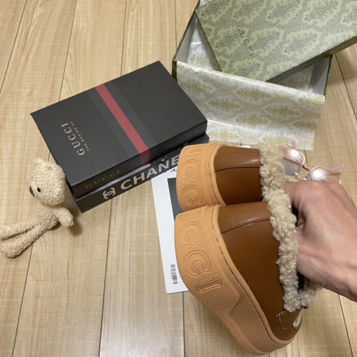 Alternative view of GUCCI FLEECE COLLAR LOAFERS GG BEIGE AND BROWN LEATHER