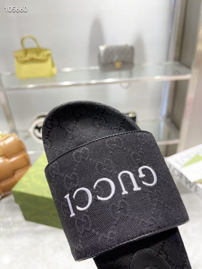 Alternative view of GUCCI WOMEN'S GG CANVAS SLIDE SANDAL BLACK