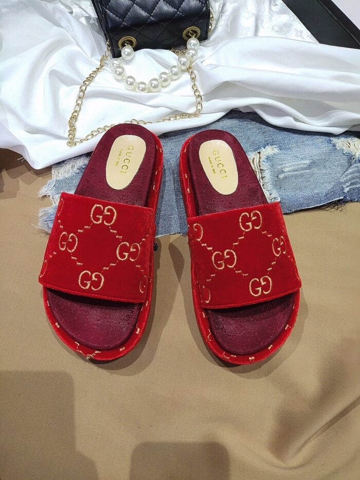 Alternative view of GUCCI WOMEN'S WITH GG PATTERN SLIDE SANDAL RED