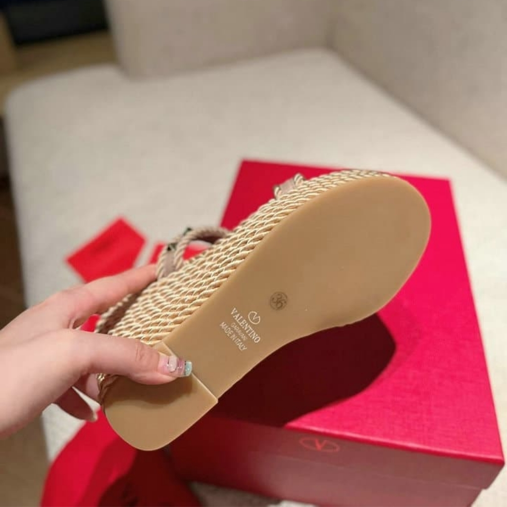 Valentino Garavani Rockstud Wedge Sandal Dark Pink - Image 5