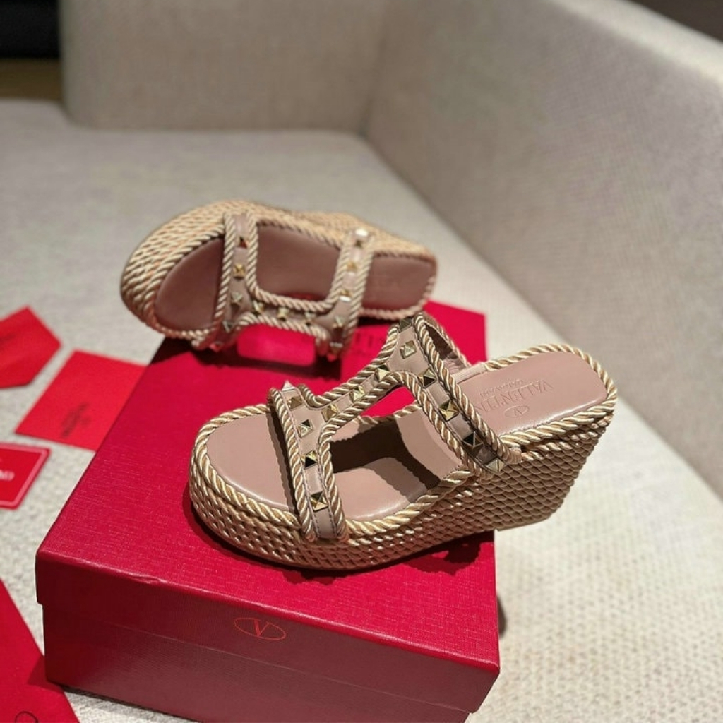 Valentino Garavani Rockstud Wedge Sandal Dark Pink - Image 8