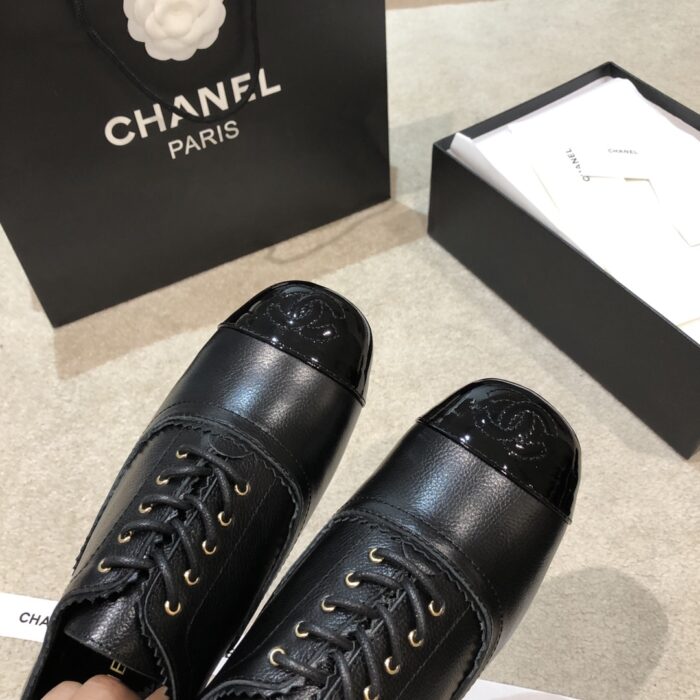 Alternative view of CHANEL CC LOGO CAP TOE LEATHER OXFORDS LOAFERS BLACK
