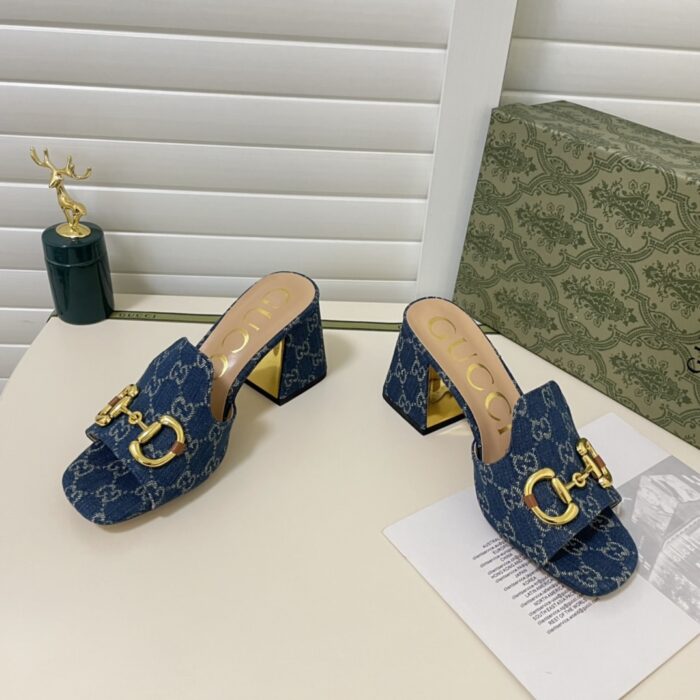 Alternative view of GUCCI WOMEN'S SLIDE MONOGRAM SANDAL WITH HORSEBIT BLUE