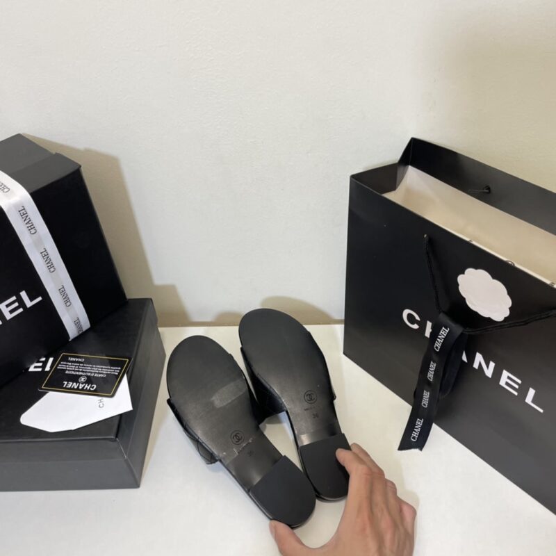 Alternative view of CHANEL CAMELLIA SLIDES BLACK WHITE